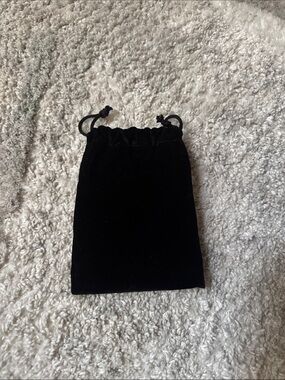 Black Velvet Drawstring Pouch - Unbranded